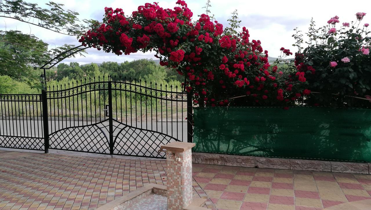 Family Hotel Mimosa Tsarevo Luaran gambar