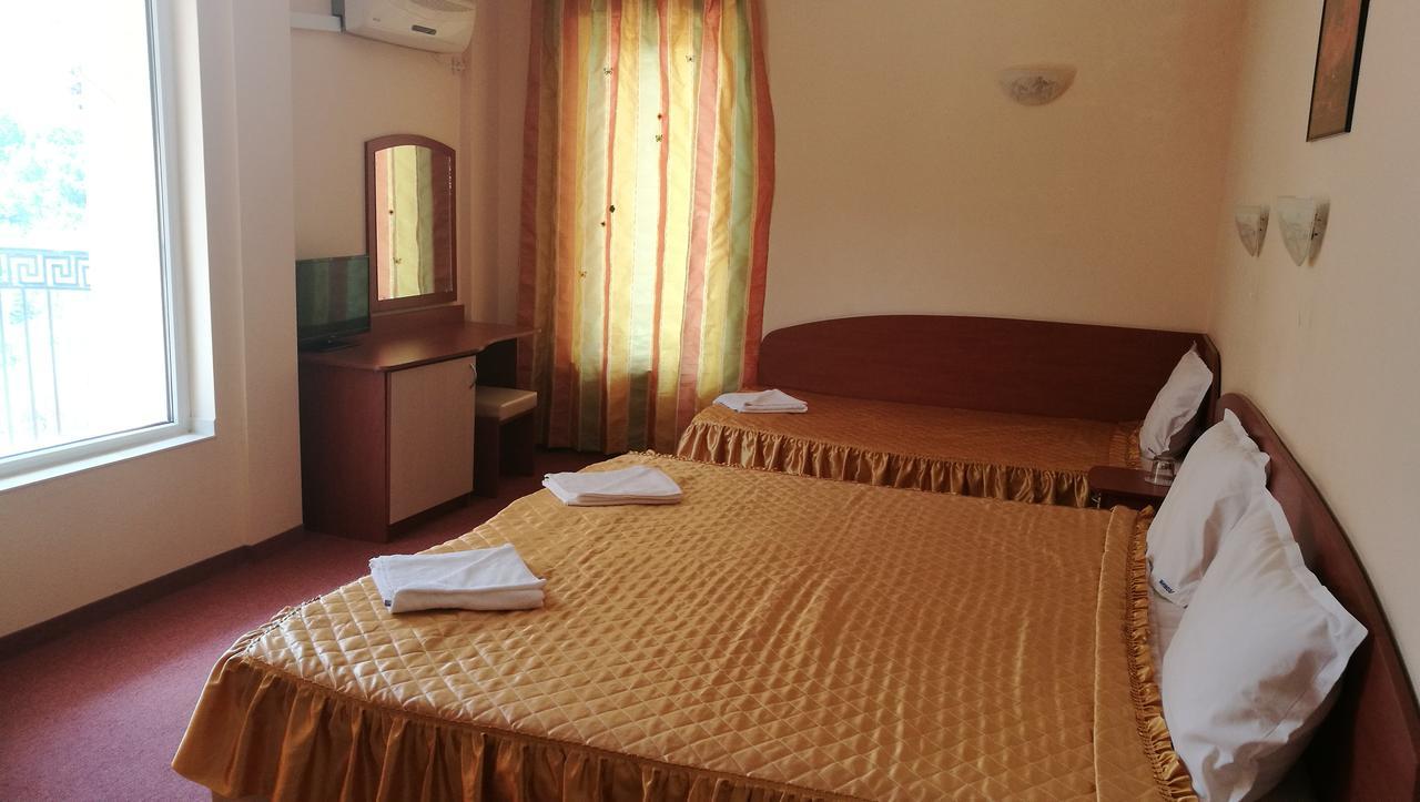 Family Hotel Mimosa Tsarevo Luaran gambar