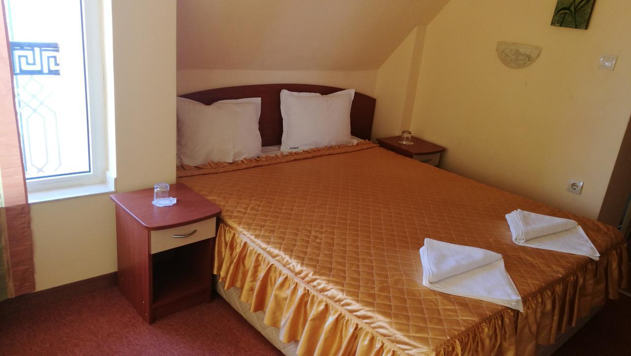 Family Hotel Mimosa Tsarevo Luaran gambar